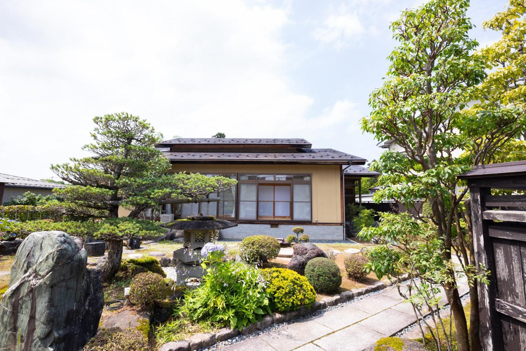 -izen 高田- 柳精庵 Villa